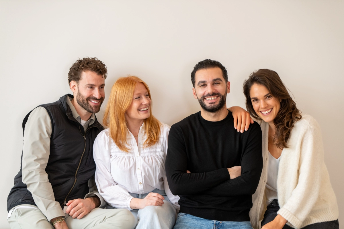 Hairgivers.des achtergrond