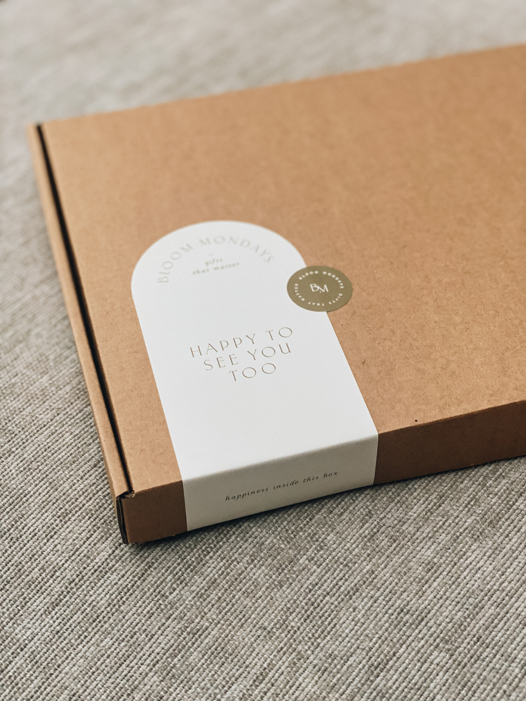 Bloom Mondayss achtergrond