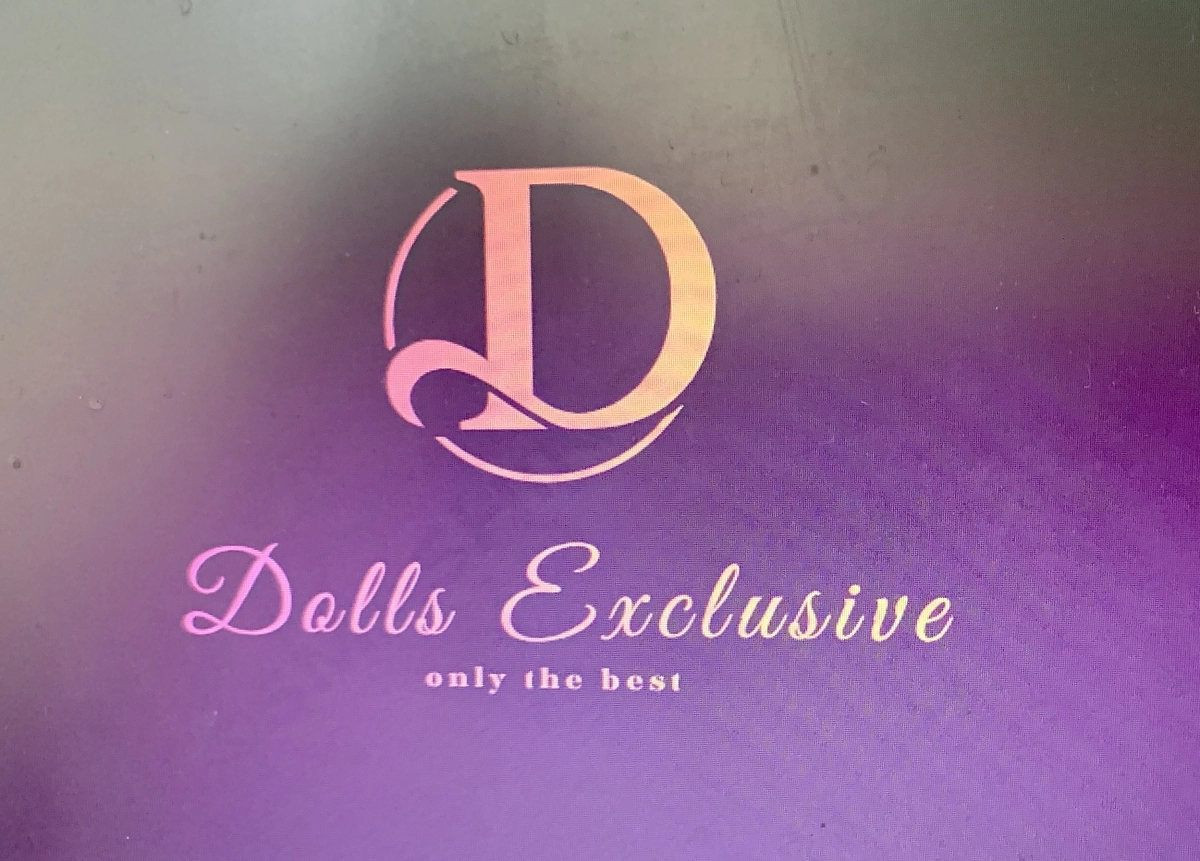 Фон на Dolls-Exclusive