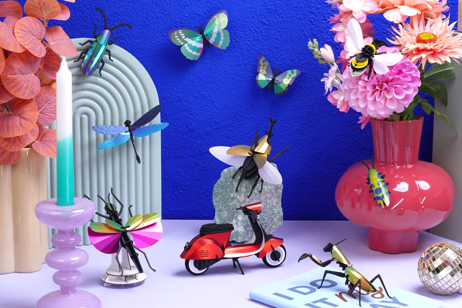 Assemblis background