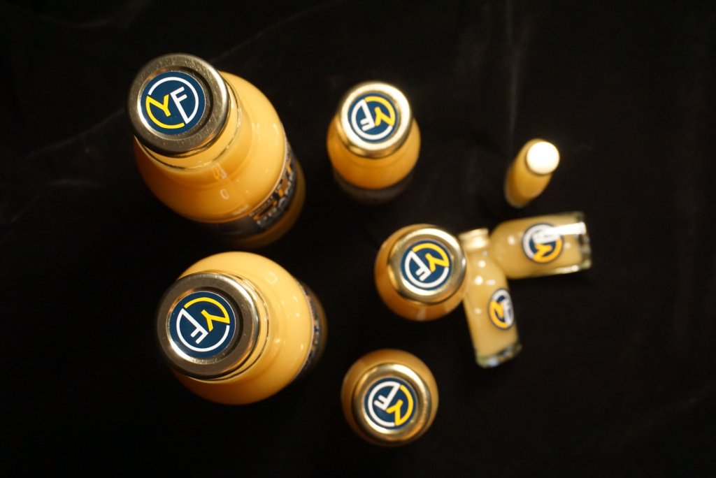 YOFELIXs achtergrond