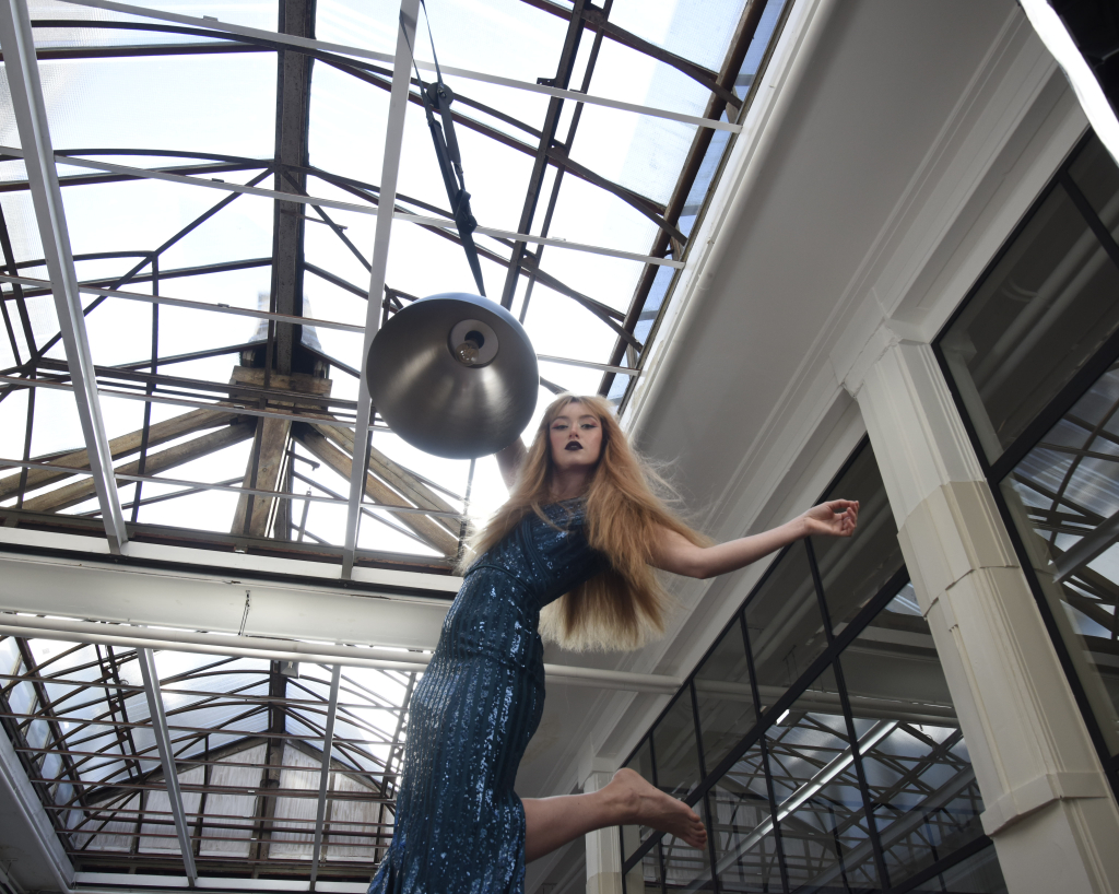 Miklo Store Hintergrund