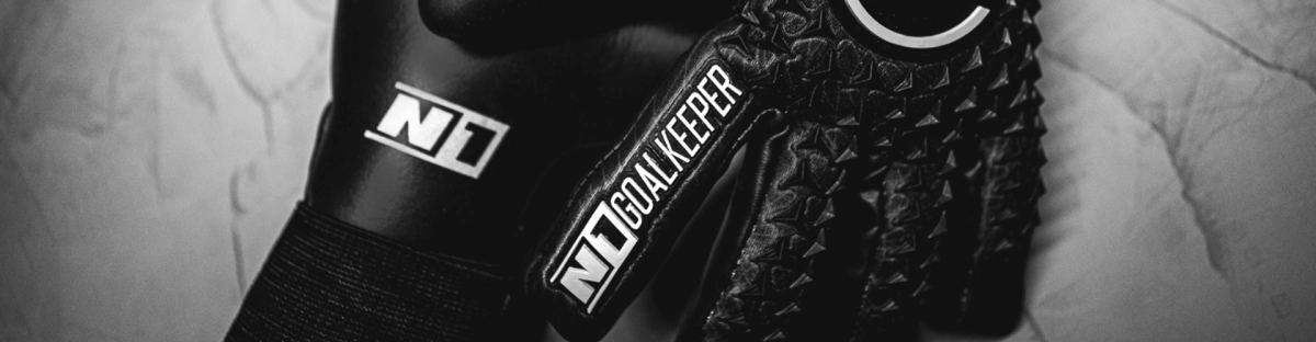 N1 Goalkeeper Gloves Nl & BEs achtergrond