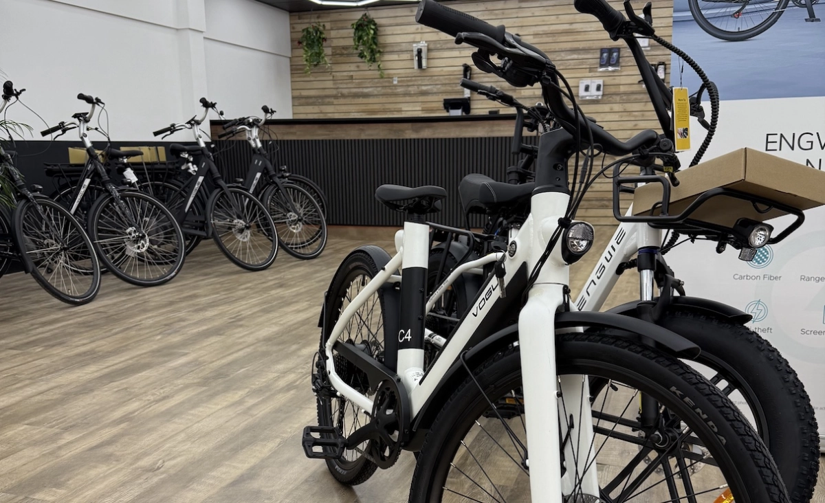 AE-tradings achtergrond