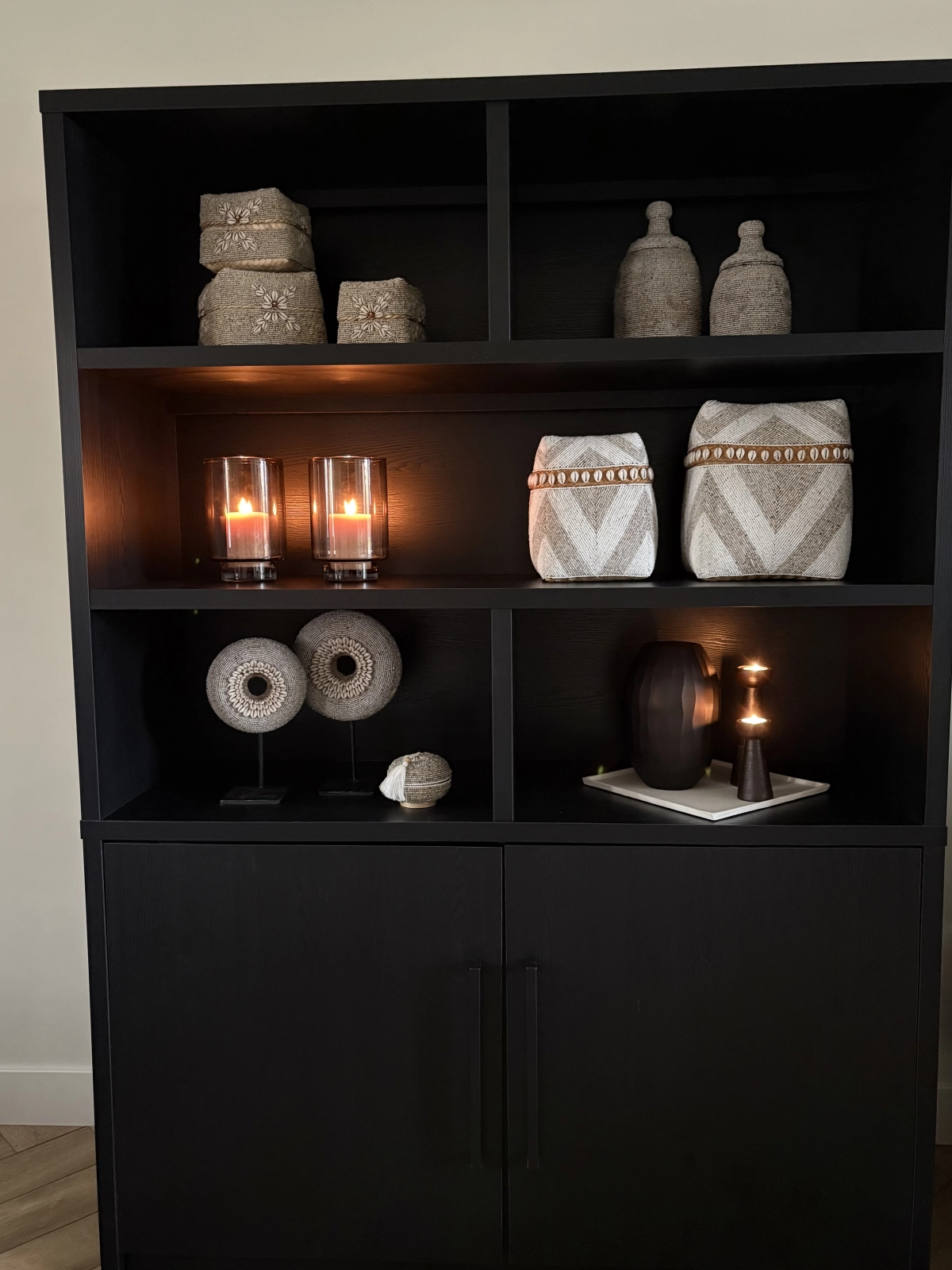 Nida stores achtergrond