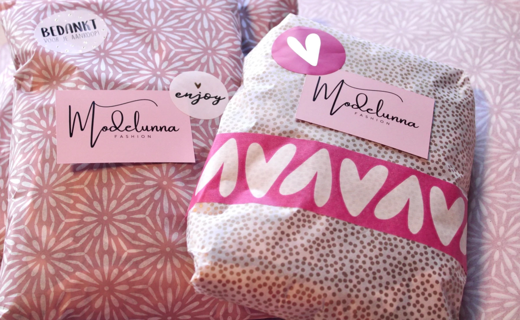 ModeLunnas achtergrond