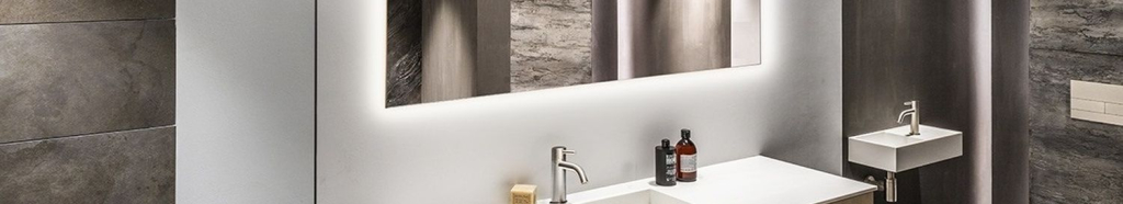 De Badkamerspiegels achtergrond