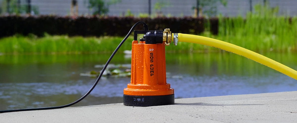 SOS PUMPs achtergrond