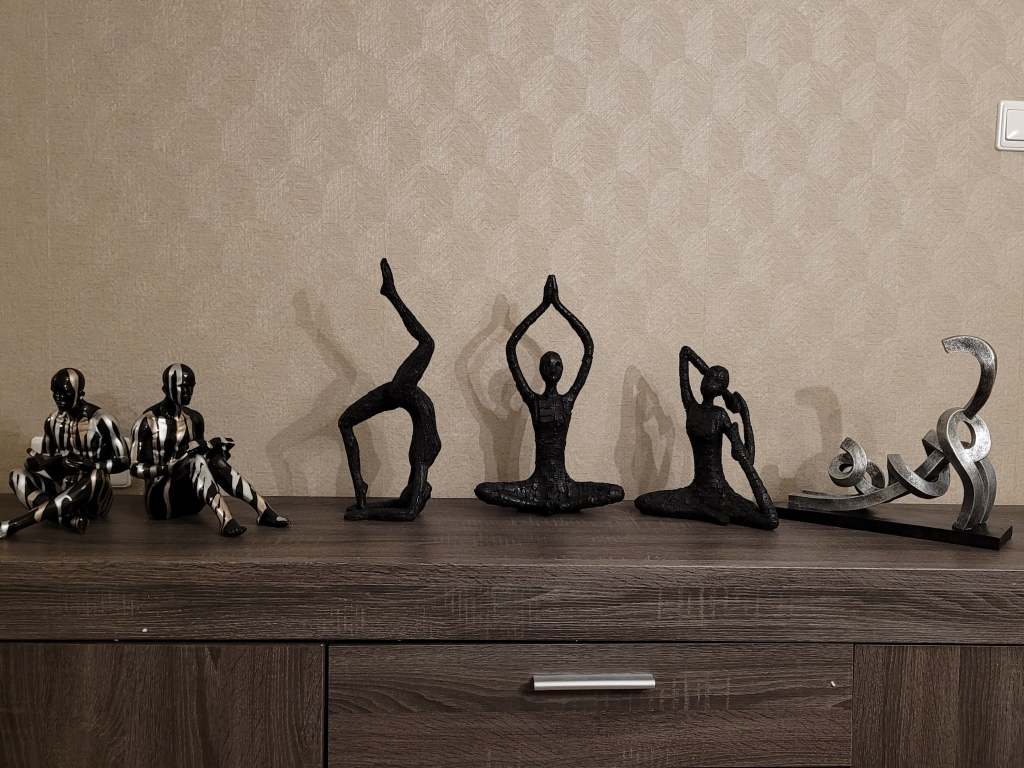 BIYA Giftss achtergrond