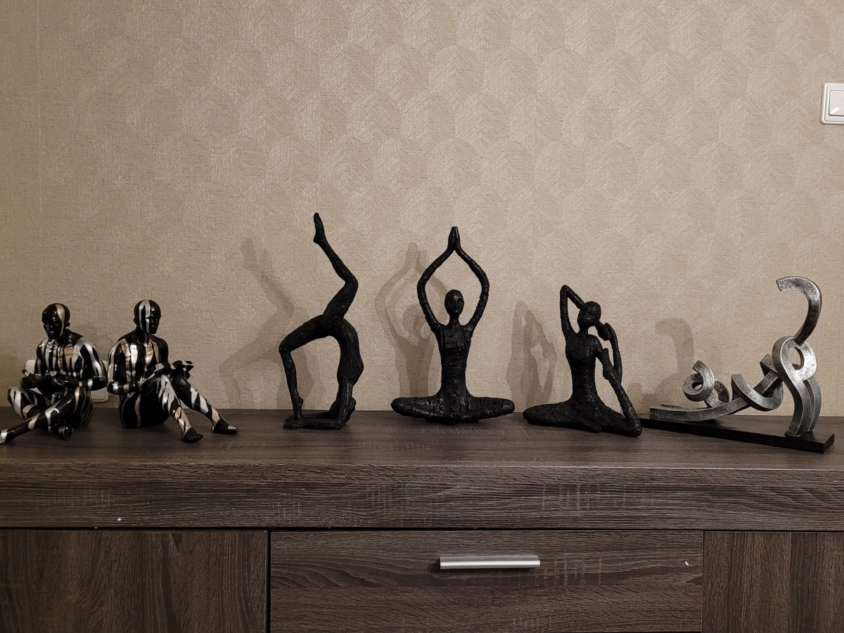 BIYA Giftss achtergrond