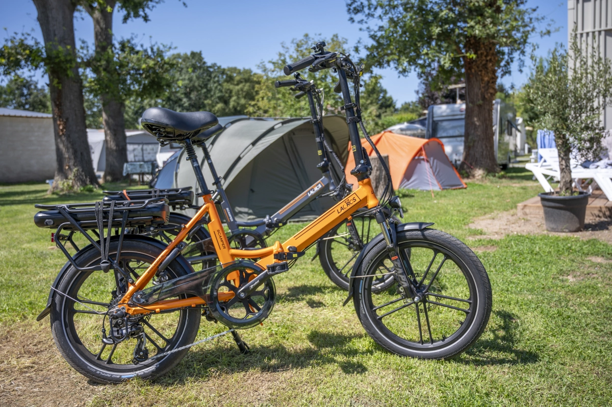 Lacros elektrische vouwfietsens achtergrond